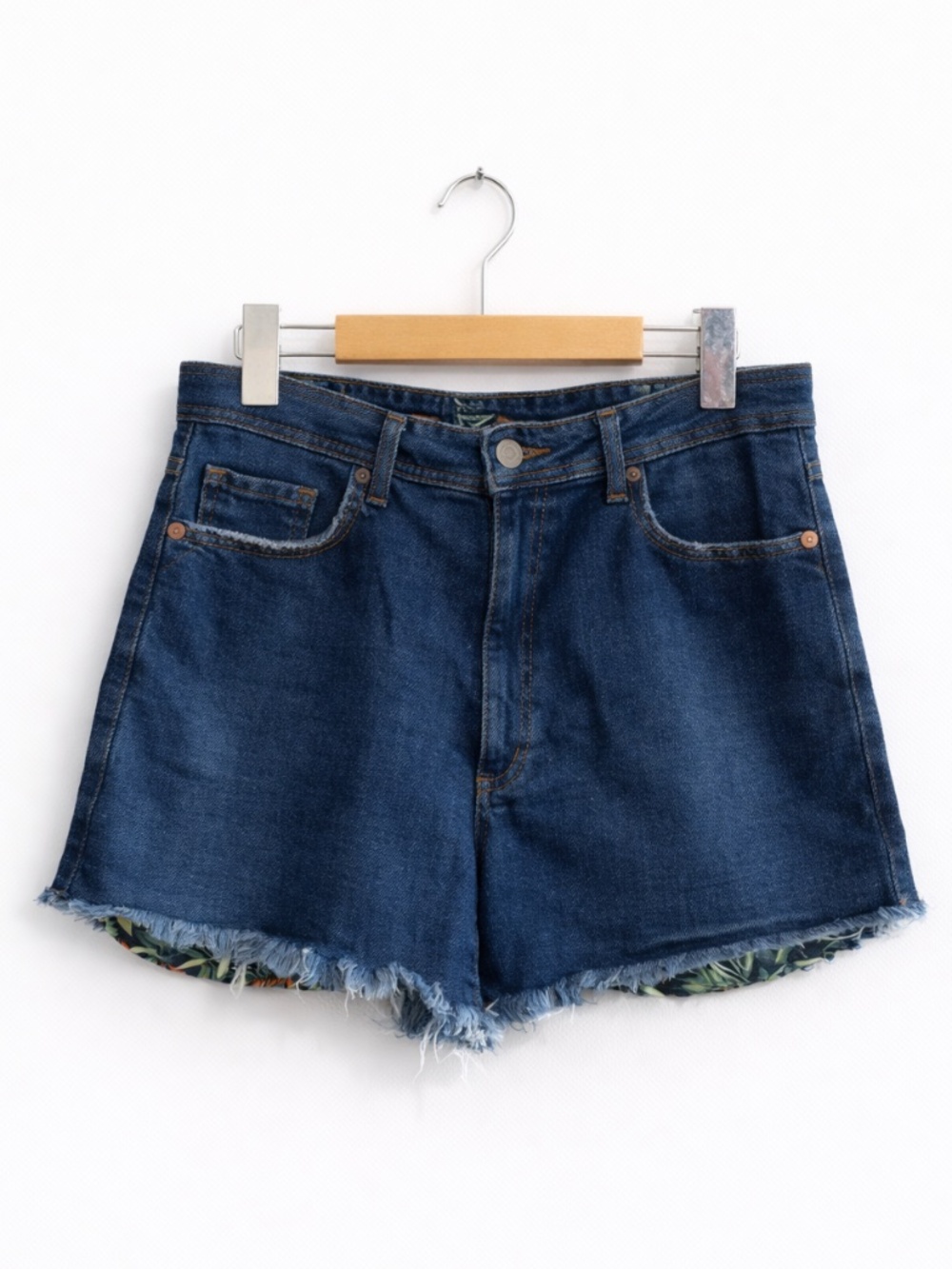 Marfinno Dark Wash Tropical Print Denim Shorts 4.5" Inseam – Size 32 (46 IT) EUC